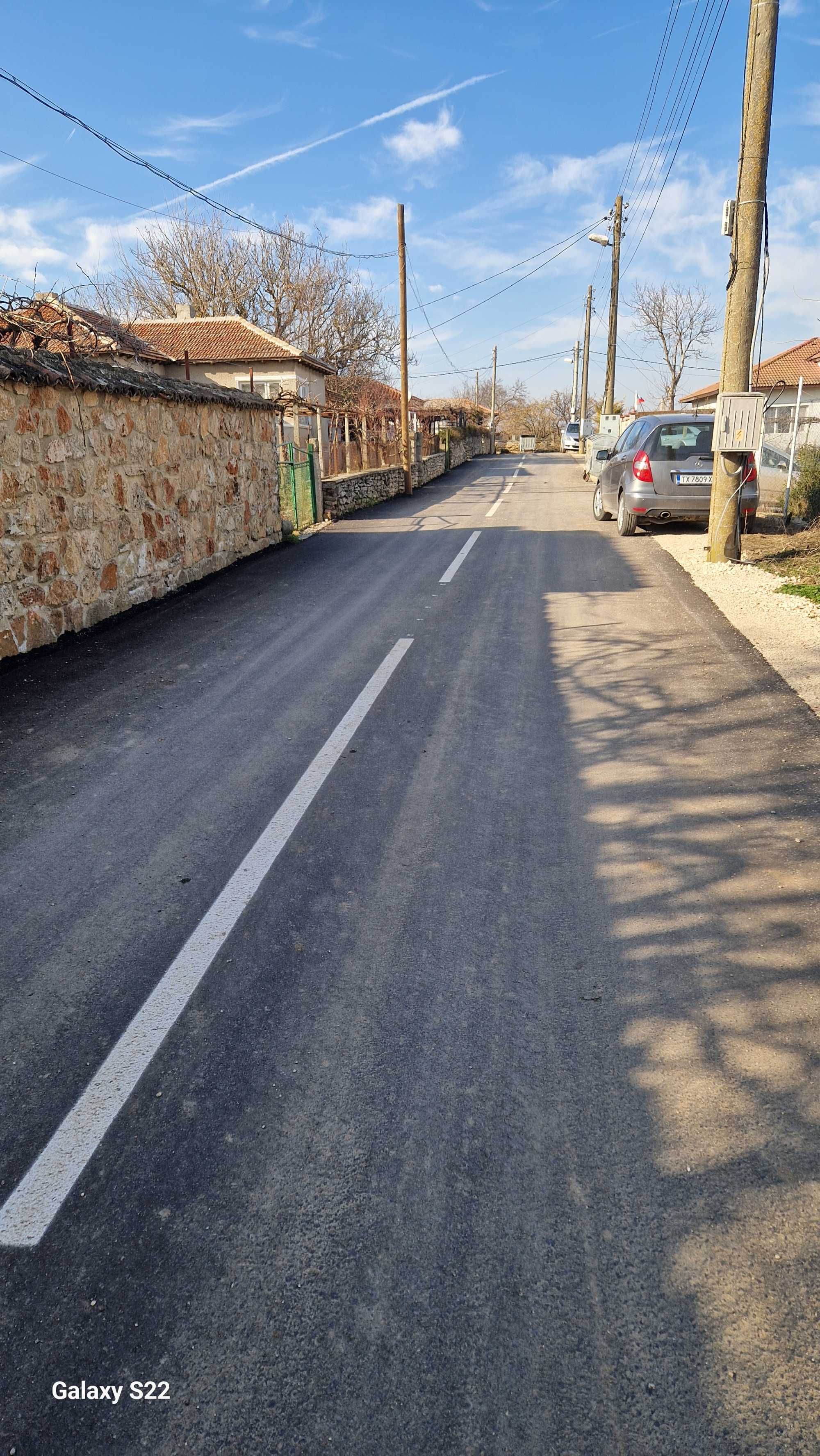 Продавам дворно място в с.Езерец, област Добрич