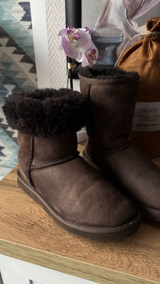 Дамски топли Ugg номер 38