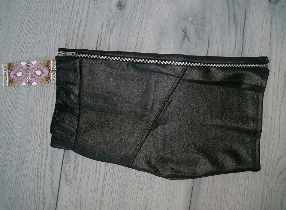 Fustita dama noua Boohoo xs