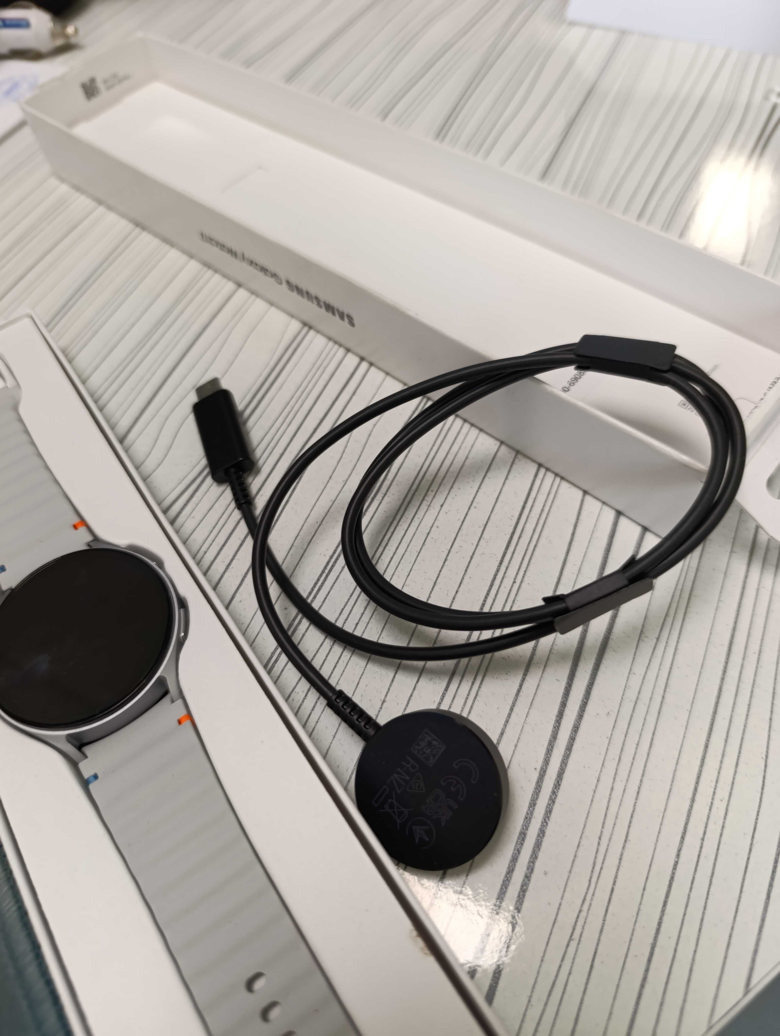 Смарт часовник Galaxy Watch 7