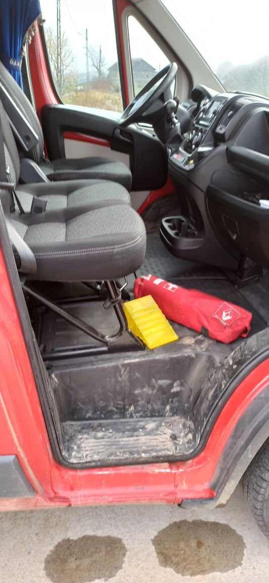Servicii de detailing auto interior (curățare, injecție-extracție)