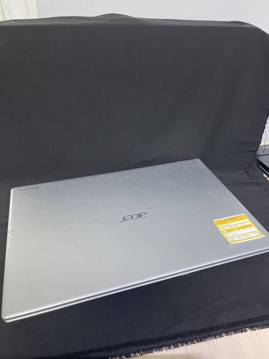 Ноутбук aser 250ssd лот:167754