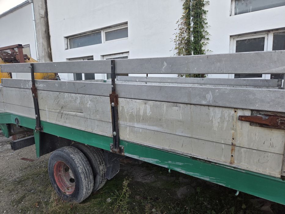 ЛТ40 бордови камион