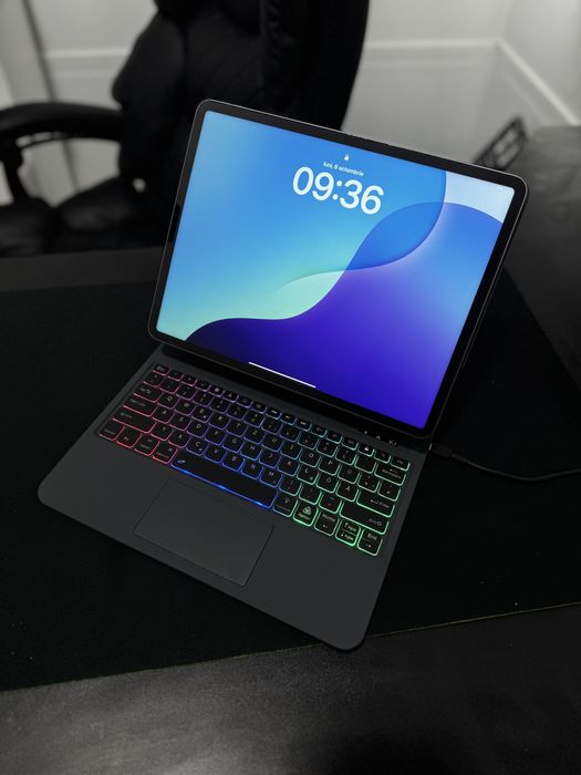 Tastatura RGB - Ipad Pro 12.9