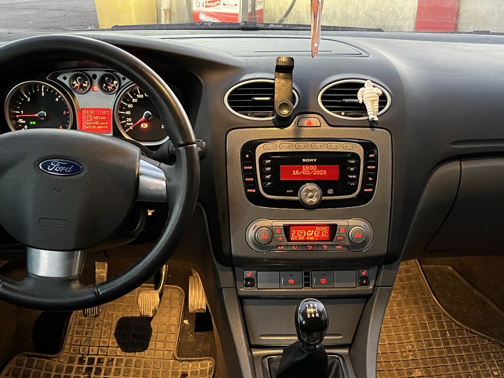 Ford Focus oct 2011