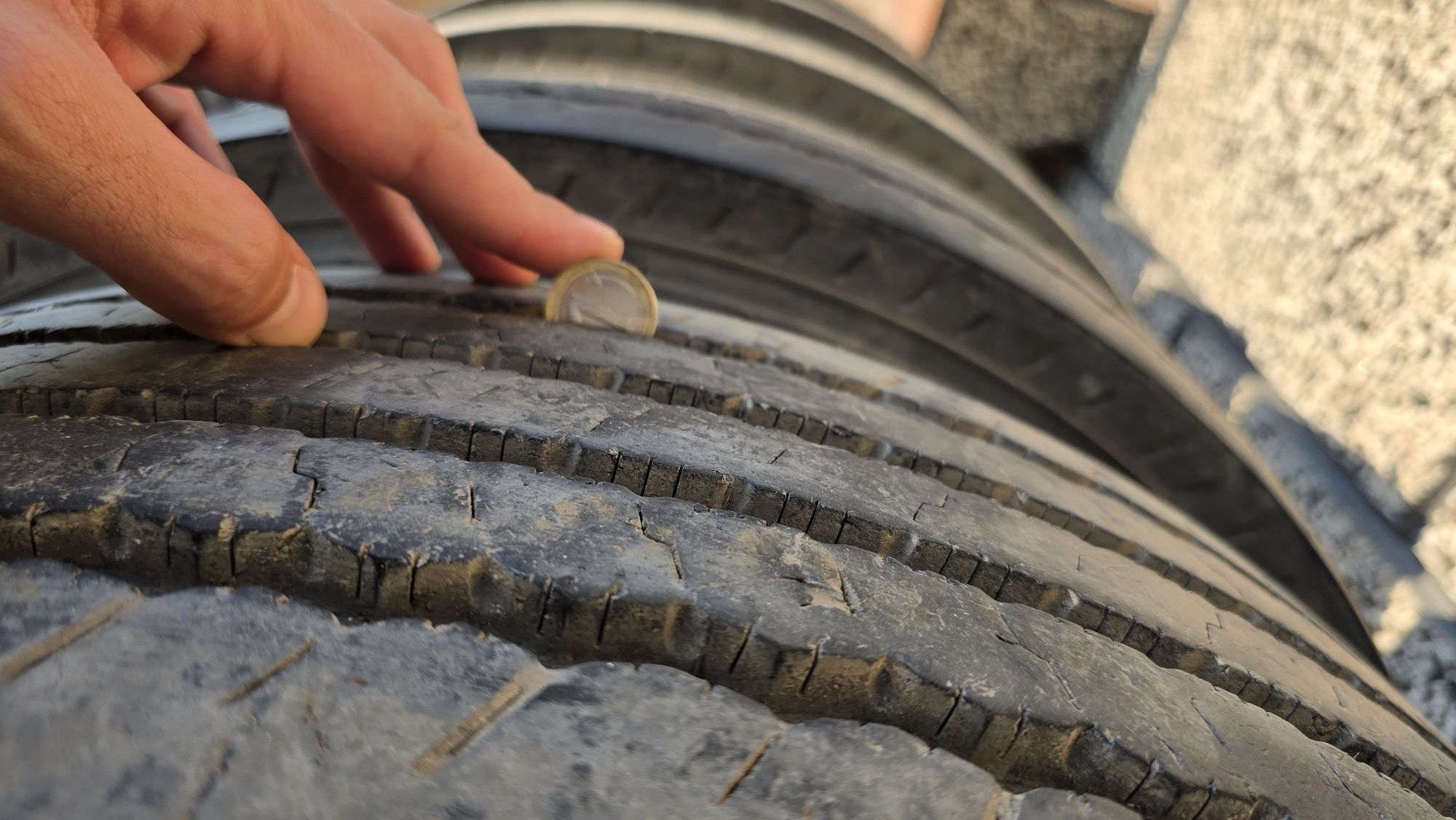 Тежкотоварни гуми Pirelli FR85 AMARANTO 235/75/17.5