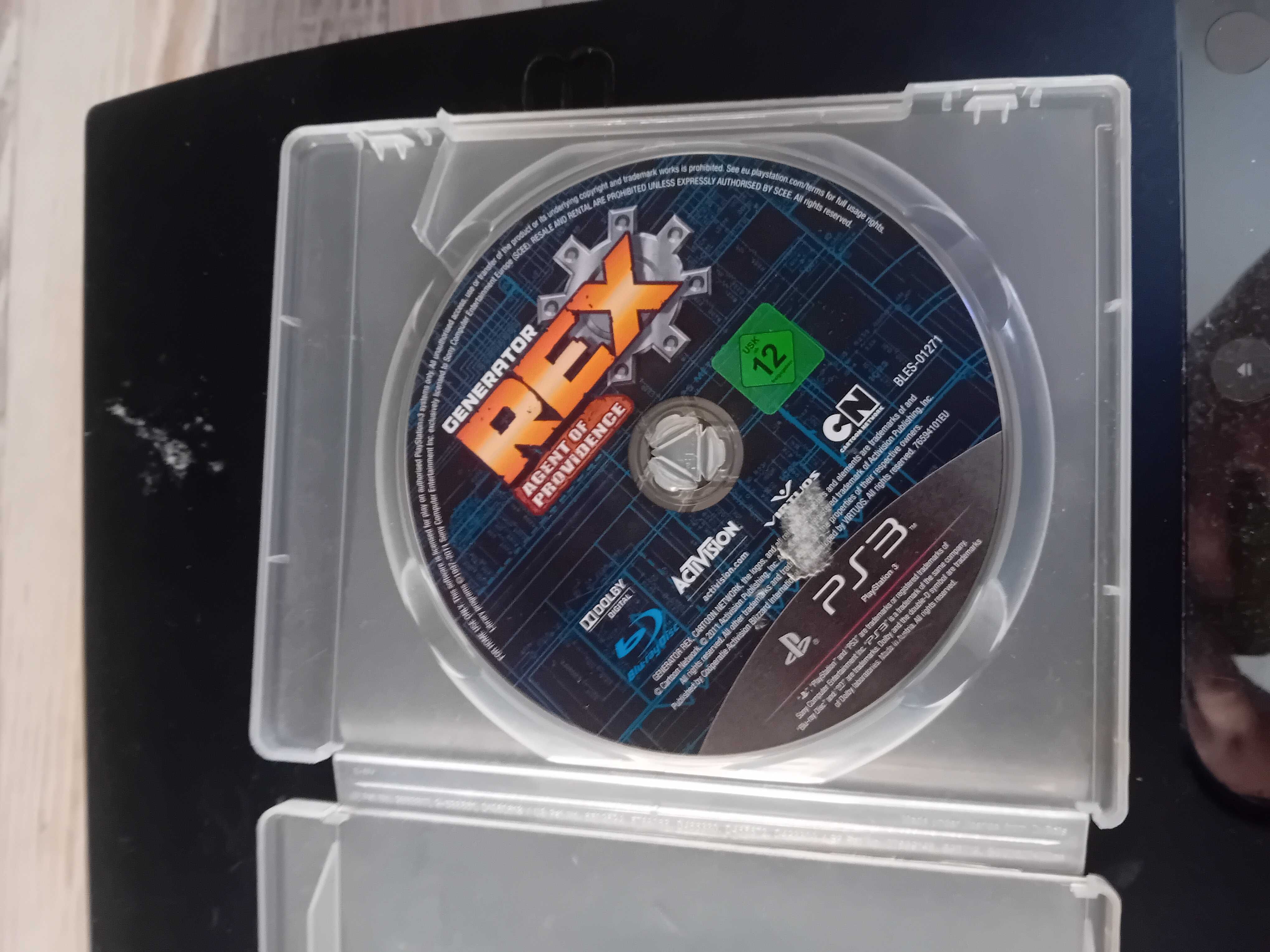 ПРОДАВАМ ПС има 2 игри