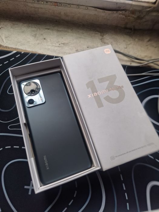 Продам Xiaomi 13lite 256 gb