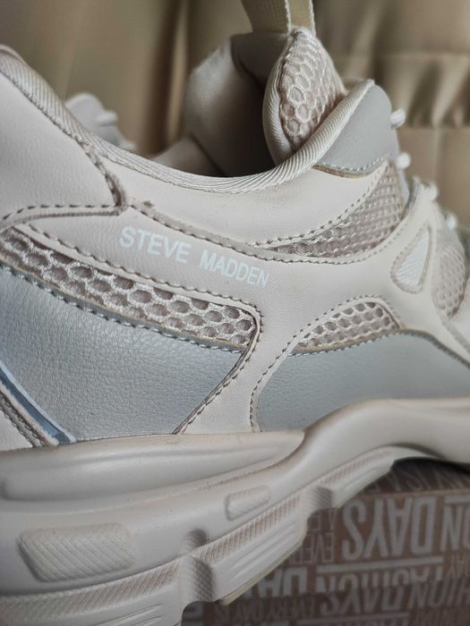 Pantofi sport Steve Madden de plasa cu insertii piele