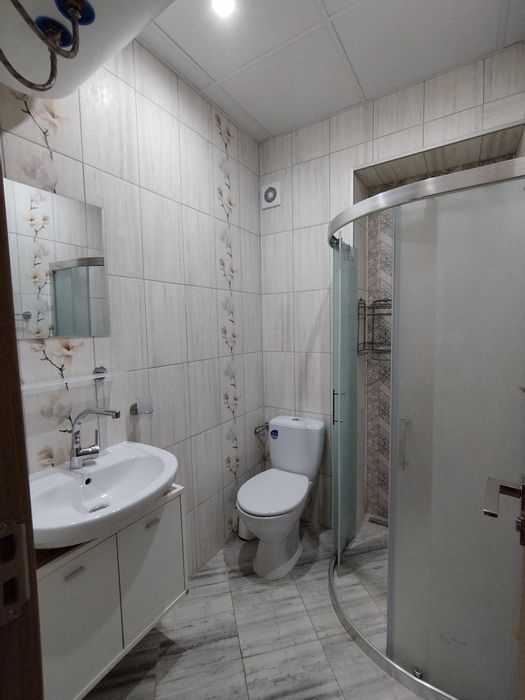 Тристаен апартамент под наем в кв. Каменица 1