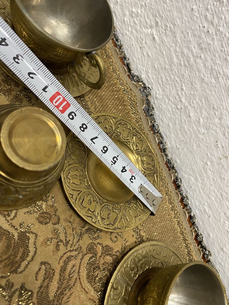 Стари арабски чаши за кафе от месинг