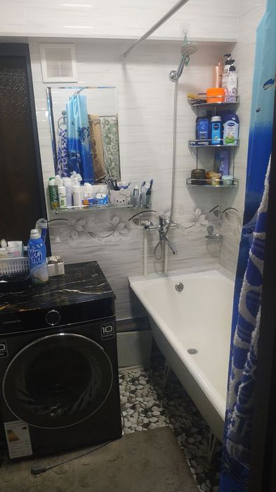 Продам 4 комнатную,Метро Ойбек, Гранд Мир отель,