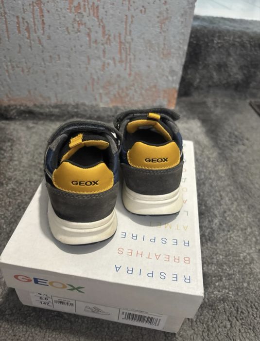 Adidasi/ pantofi sport Geox