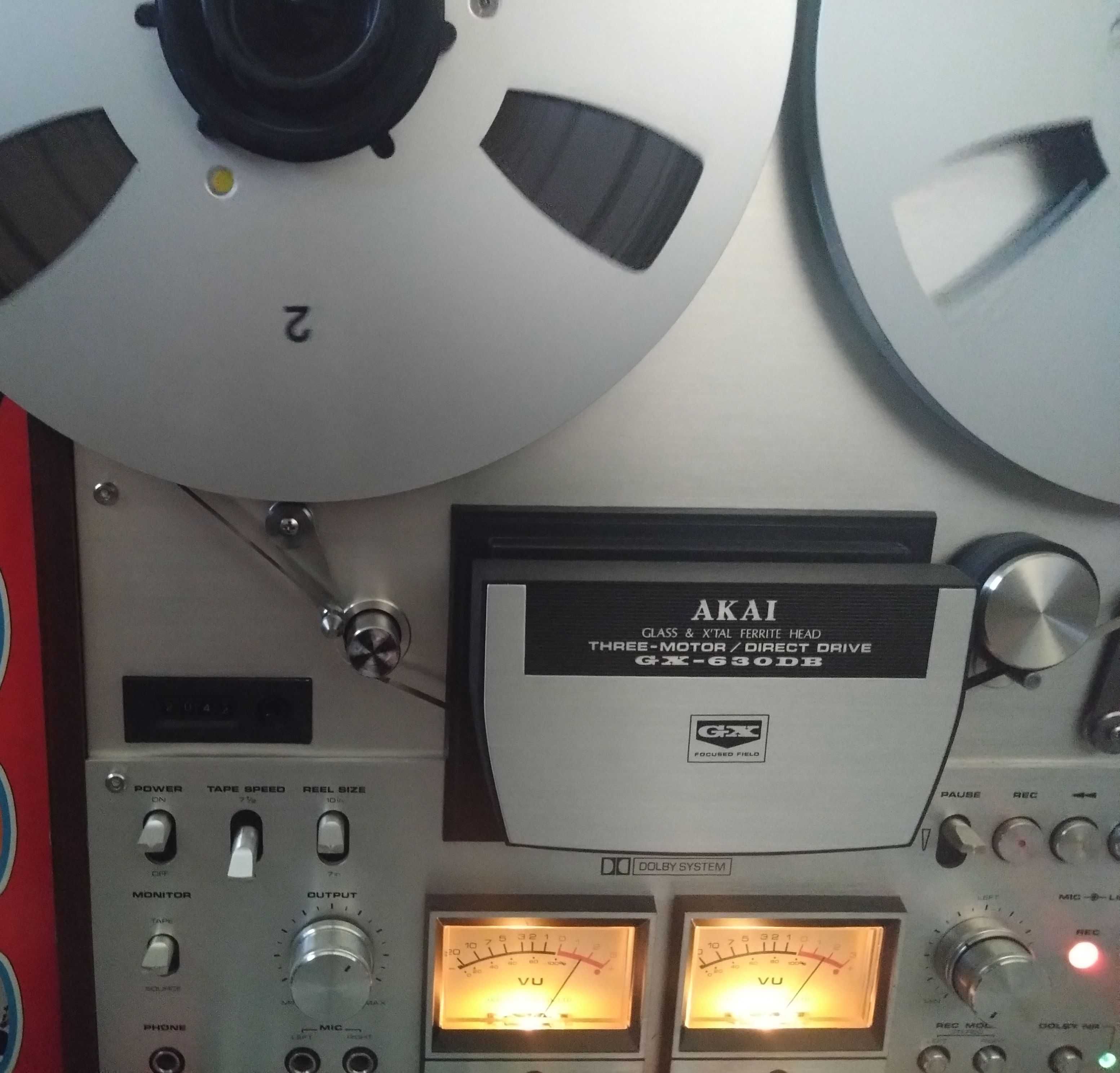 Magnetofon Akai GX-630DB Three-Motor/Direct Drive cu Role si Adaptoare