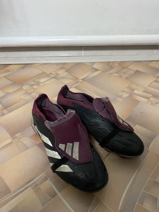 Продам бутсы адмдас предатор елите