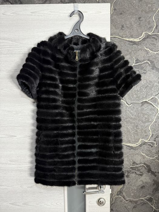 Жилет норковый на замке