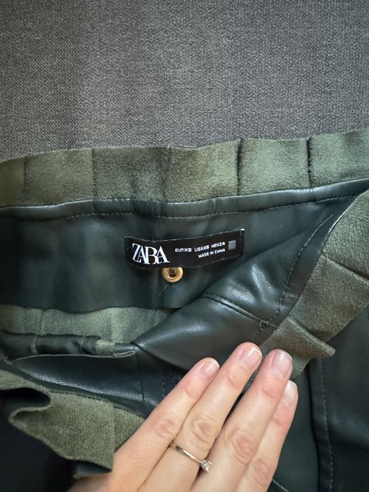 Кожена пола Zara