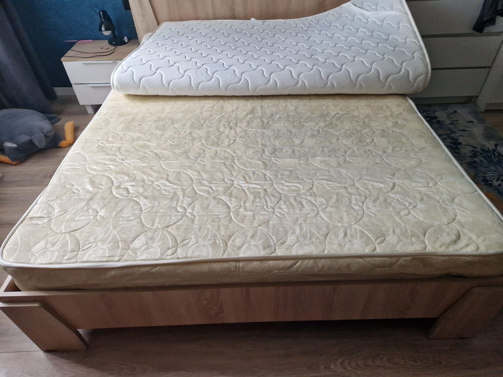 Продам кровать б. У
