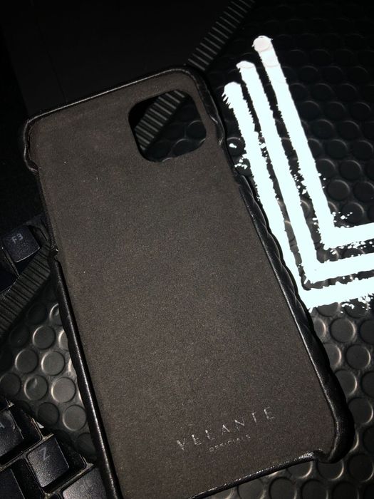 Husa neagra piele naturala Velante Iphone 11 Pro Max
