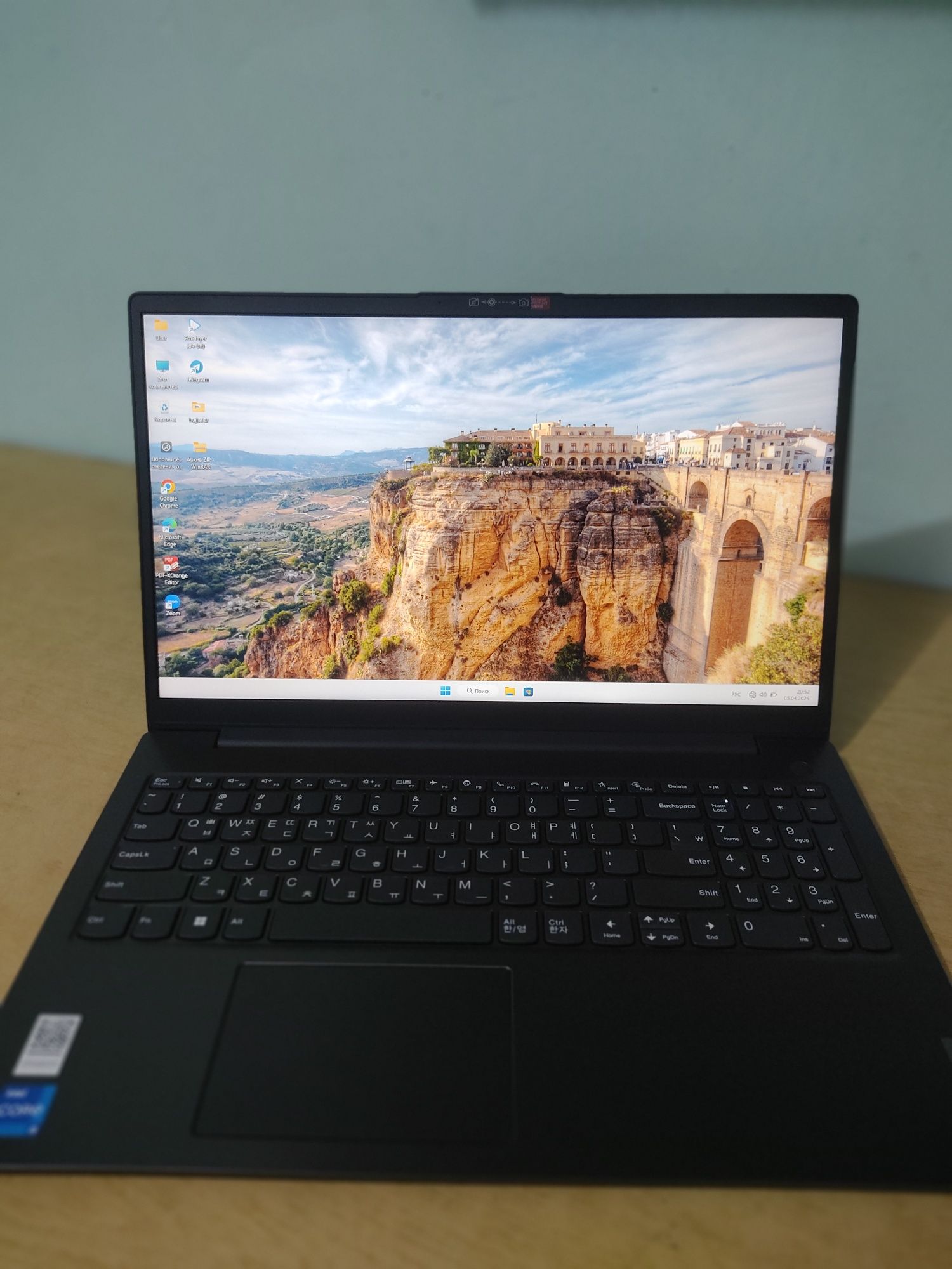 Model: Lenovo V15/ 11th/16Gb, Yangi