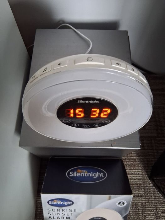Radio ceas lumini Silentnight