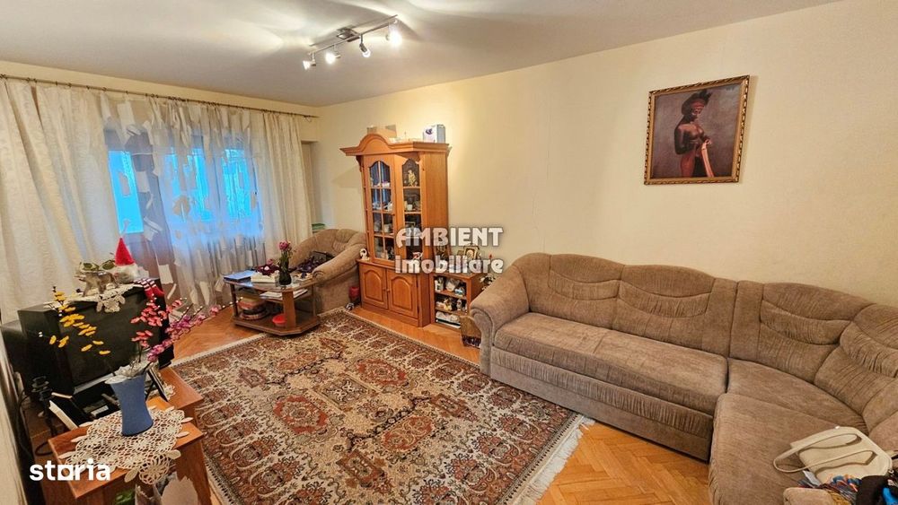Apartament cu 3 camere, etaj 3, 2 bai, 2 balcoane, zona PIATA TRAIAN;