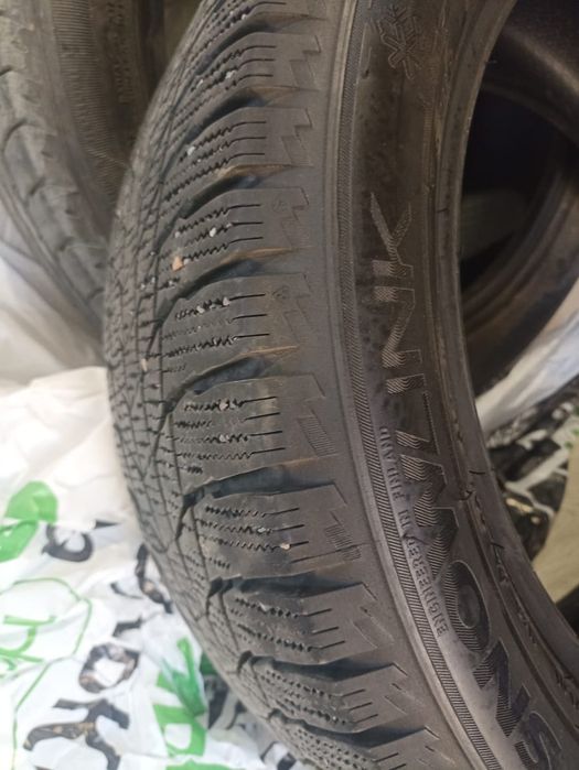 Продам комплект шины Triangle зима