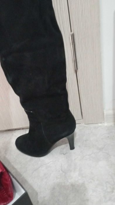 Продам зимнюю и осеннюю обувь размер 36-37