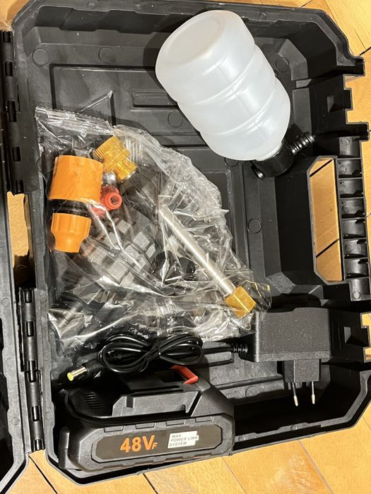 Електрически пистолет за почистване на кола