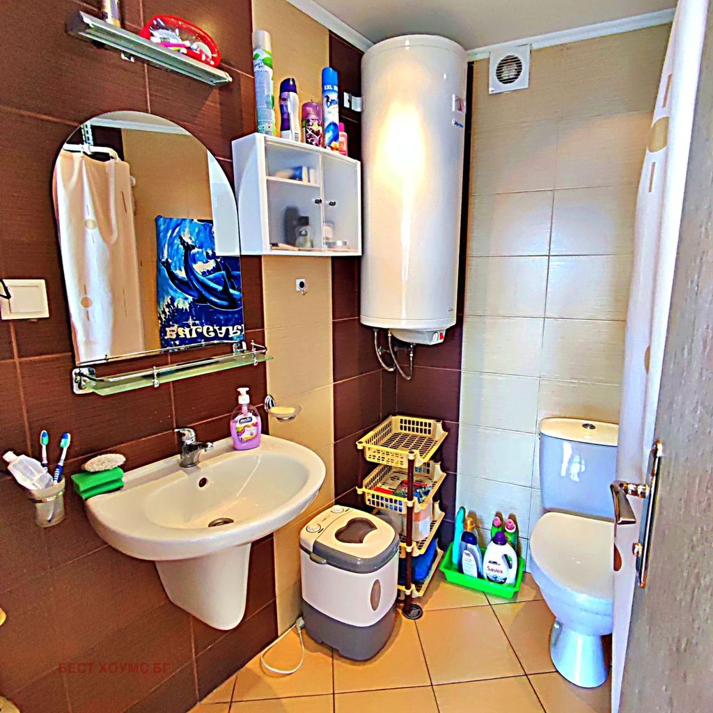 Продава се Двустаен апартамент в к.к. Слънчев бряг - 54 кв.м за 1241 €/кв.м - Снимка #5