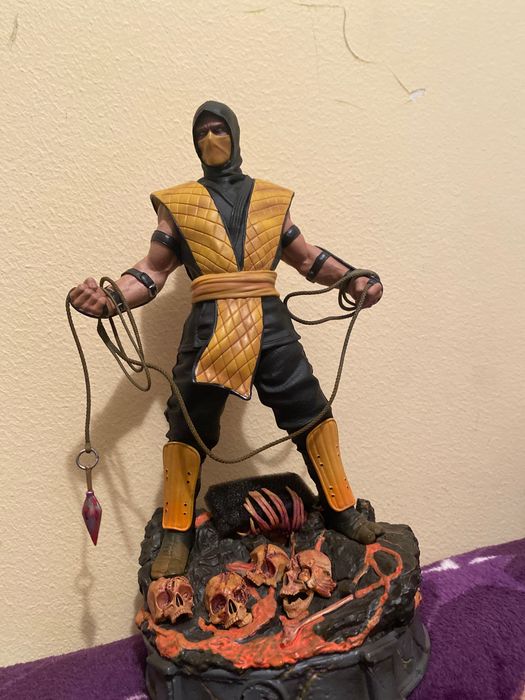 Figurina mortal kombat skorpion