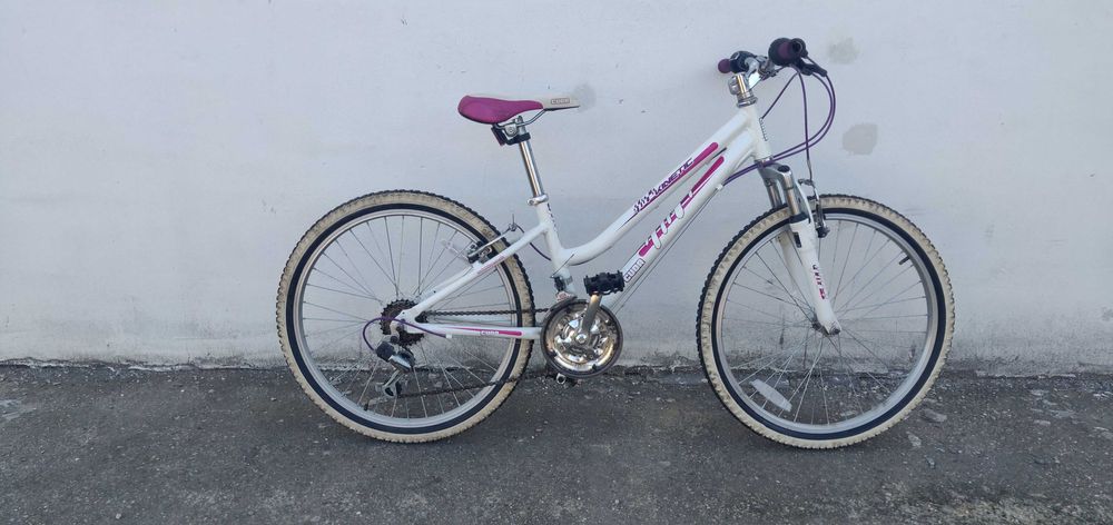 Bicicleta de copii cu roti de 24 inch cadrul de aluminiu