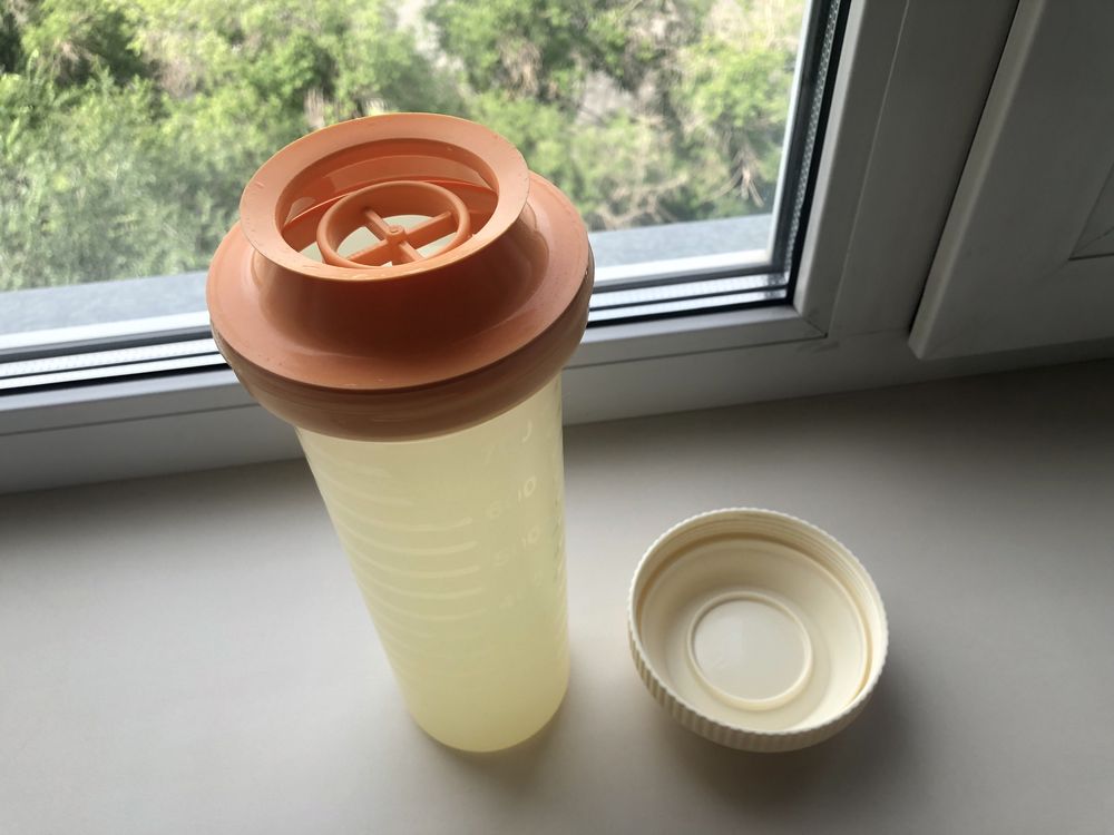 Шейкер Tupperware 750 мл