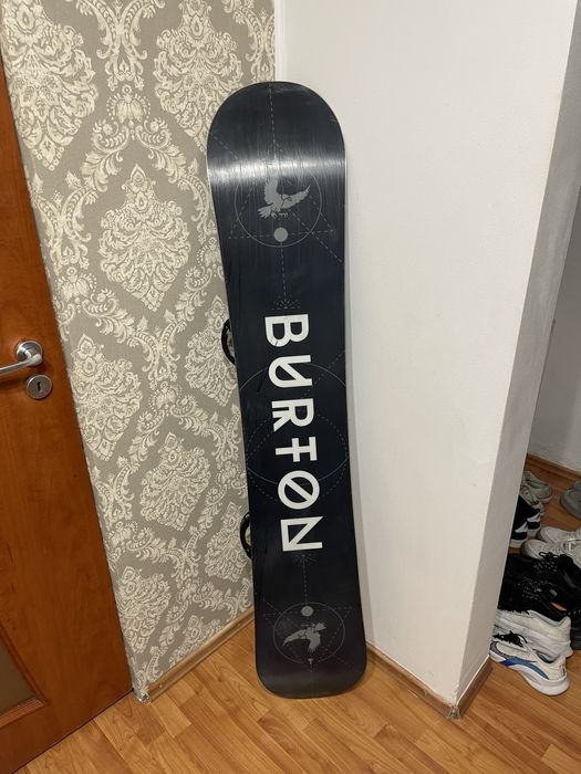 Placa snowboard 166 cm burton cu legaturi burton
