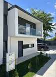 Vand Schimb casa moderna 4 camere cartier rezidential parcare curte
