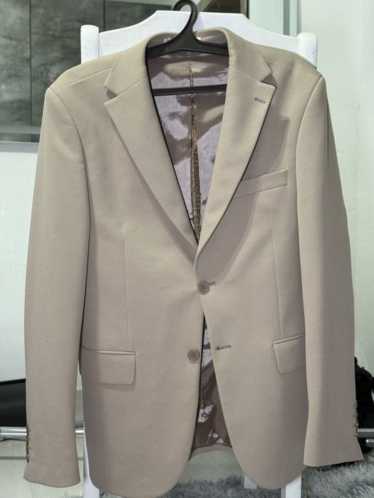 Пиджак,Белая рубажка