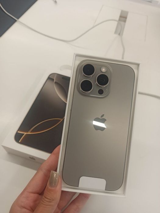 Продам IPhone 16 PRO 128 gb 100%