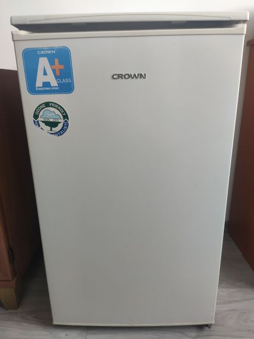 Малък бял хладилник!!!