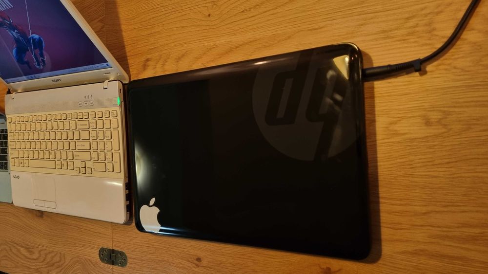 Pachet 3 Laptopuri SONY Vayo 7211M/HP 2000/ TREKSTOR C11B + 2TB CADOU