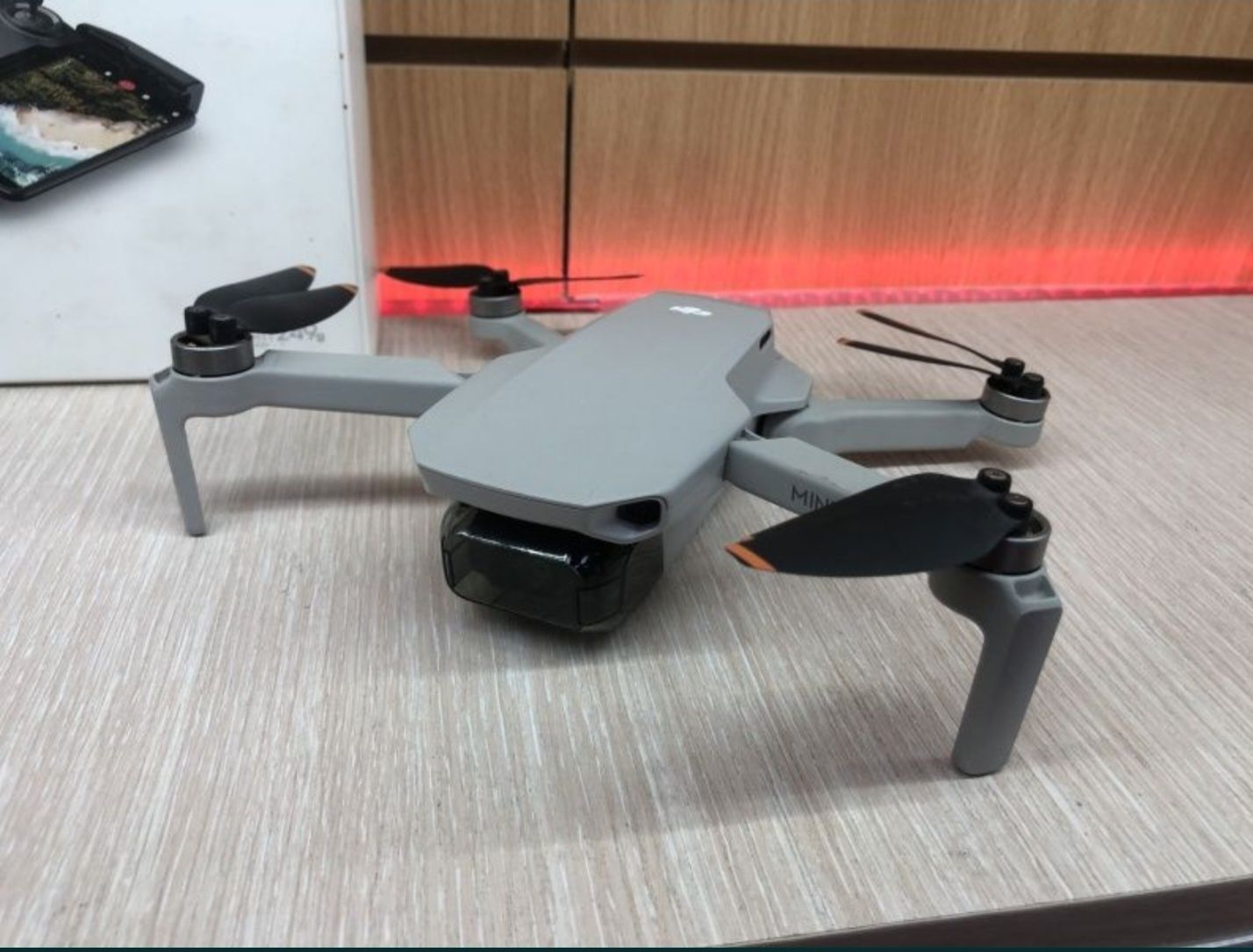 Квадрокоптер  dji mini se