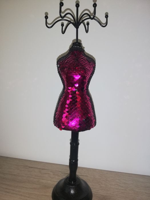 Suport bijuterii De lux / Stand bijuterii silueta