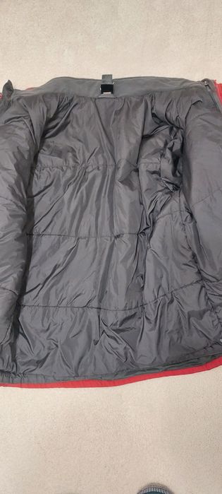 Geaca pentru barbati The North Face 2 în 1 în state foarte bună!