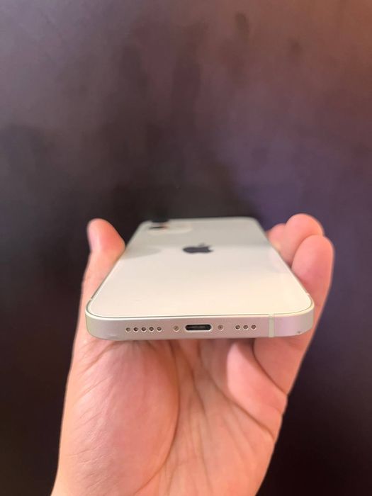 Продается телефон