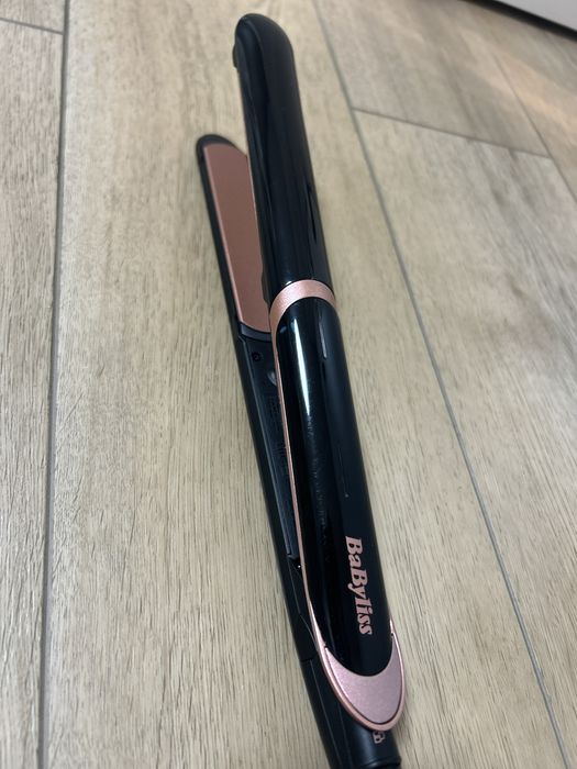 Plac de intins parul Babyliss