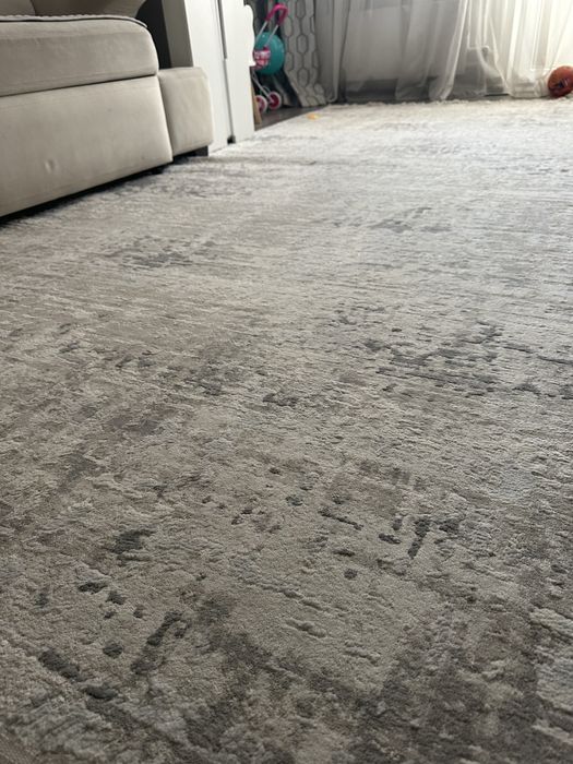 Ковер в хорошем состоянии