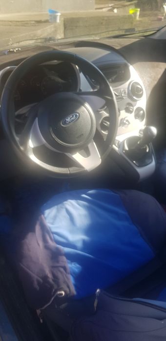 Vând Ford Ka 1.3