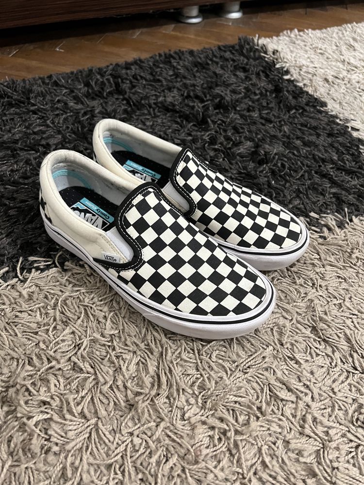 Vans slip on, checkerboard