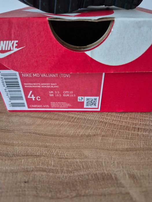 Оргинални  бебешки маратонки "Nike"