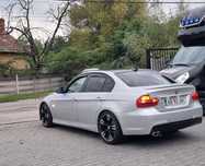 Bmw e90 318d 143hp.  Consum 5%