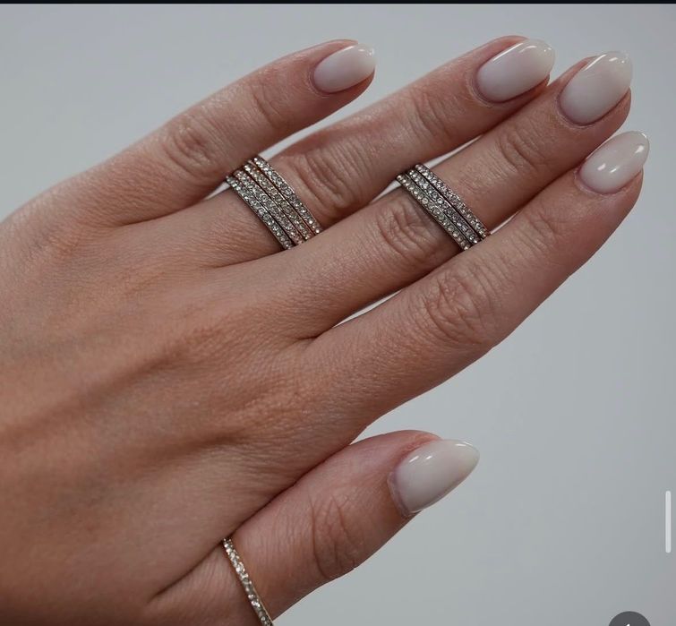 Пръстени с бяло, розово и жълто покритие